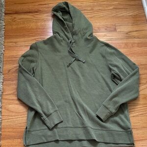 Women’s old navy sweater